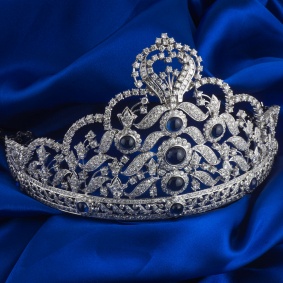 White Gold Diamond and Sapphire Tiara